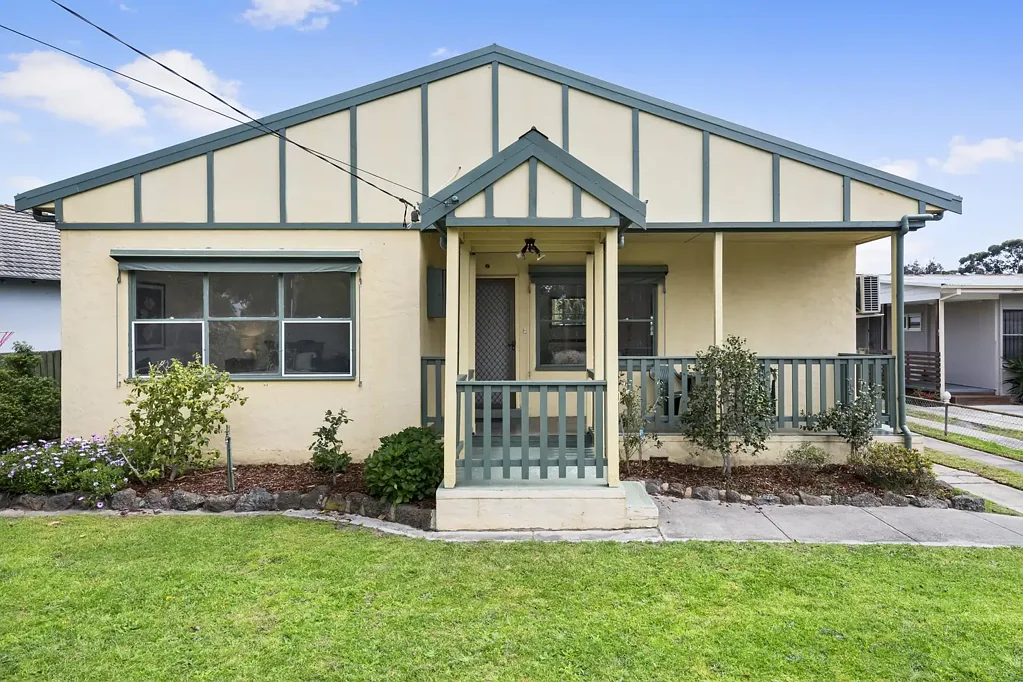 Frankston North 3部屋 Quiet Court Living with Subdivision Potential (STCA)