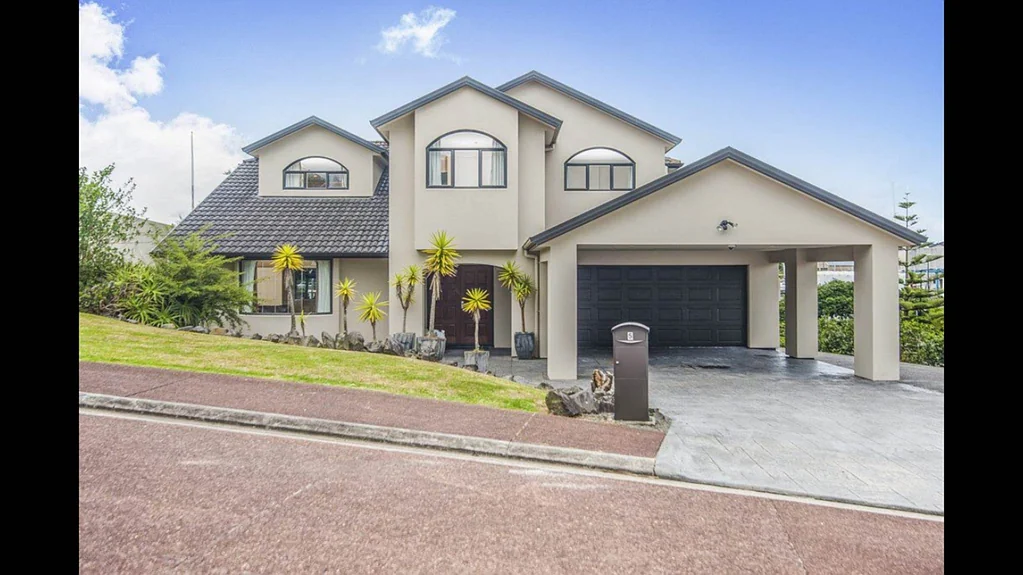 Turn Key on Tui Brae!