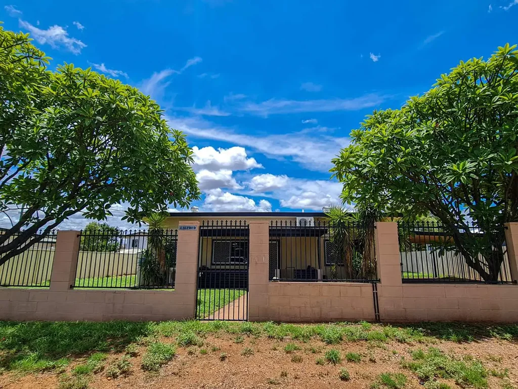 Mount Isa 3 Bedroom Alfred the great