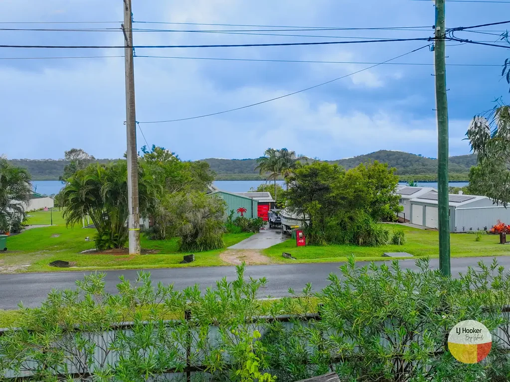 Russell Island Blue Chip Location With Water Views