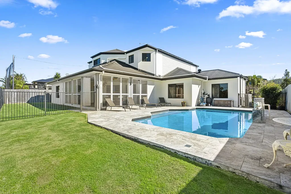 Windaroo 5બેડરૂમ Augusta Green Luxury Location with 25m Golf Course Frontage in Windaroo...