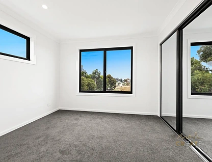 1, 5 & 7/1 Railway Parade, Deer Park, Western Melbourne, 3 Schlafzimmer, 2 Badezimmer, House