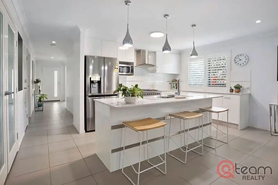 2 Sovereign Drive, Deebing Heights, QLD 4306, 4 slaapkamers, 2 badkamers, House