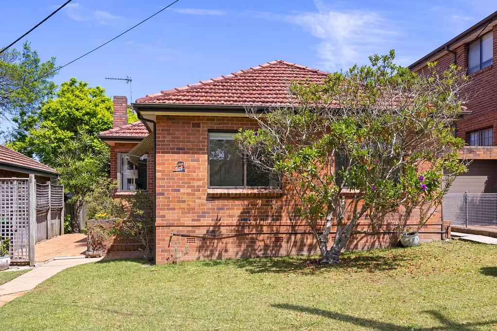 7 Lister Avenue, Seaforth, NSW 2092