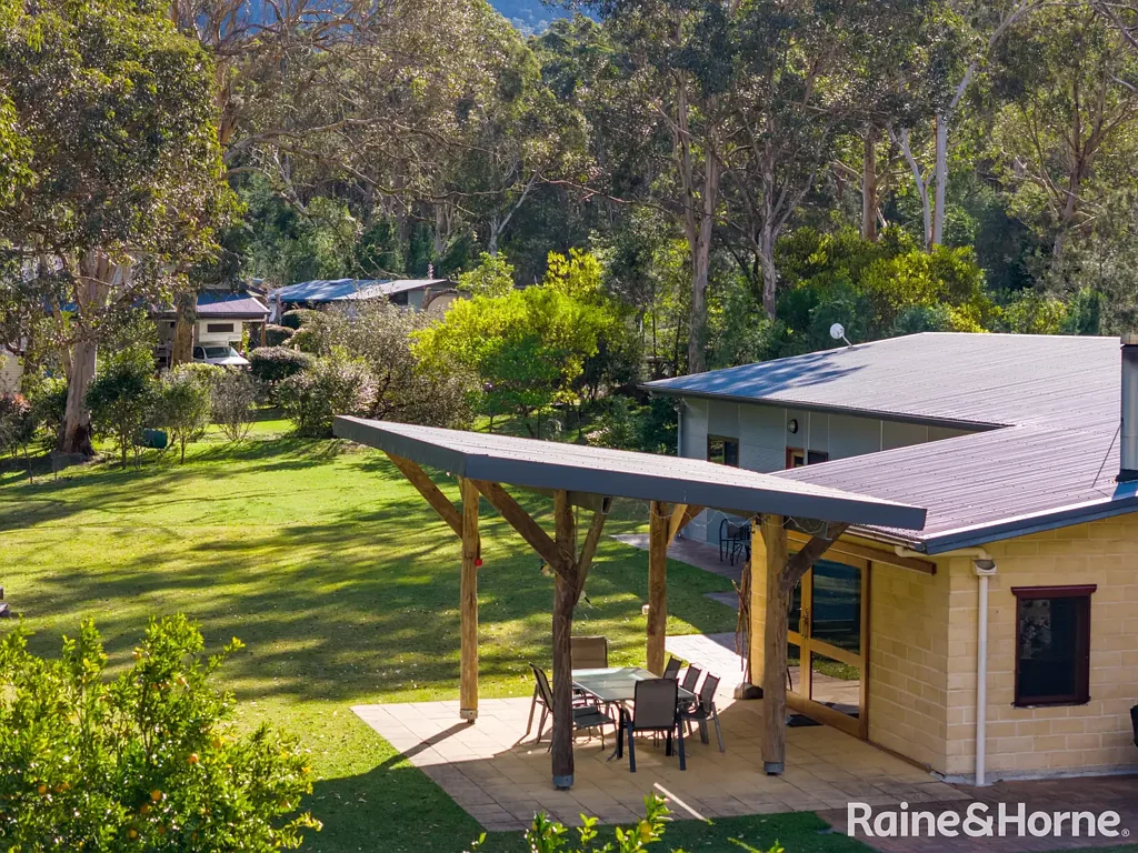Kangaroo Valley 7ਬੈੱਡਰੂਮ Two Beautiful Bespoke Homes on 12 Acres with Income