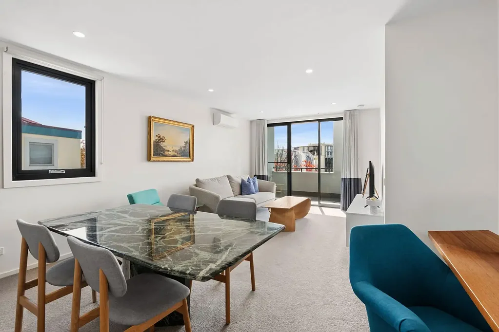Griffith 2 Bedroom Modern Elegance Meets Prime Location in Griffith