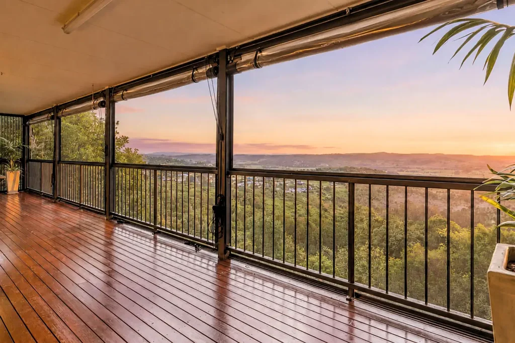 Goonellabah 4कमरा Elevated Family Living with Sweeping Views