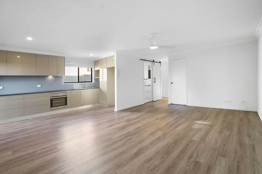 Top Floor Renovated Apartment in the heart of Labrador.
