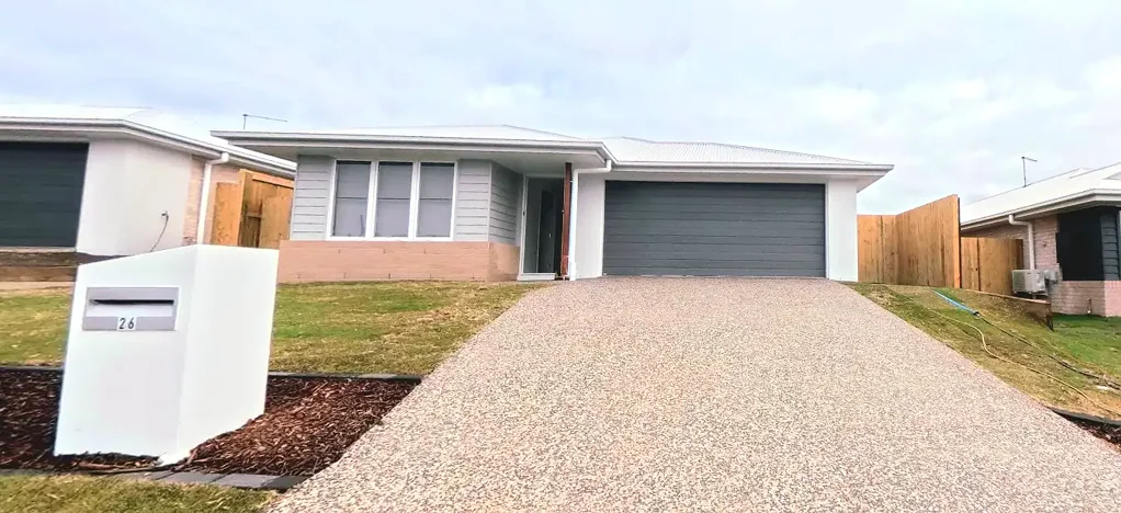 4 Bedroom Gem Plus Extra Living Room