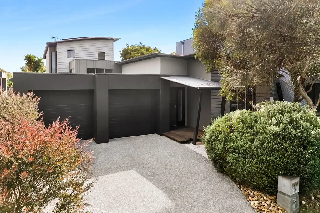 3 Loch Lomond Crescent, Torquay, VIC 3228