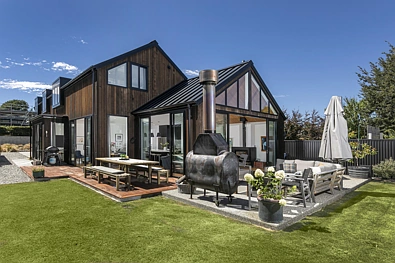 Wanaka 4房  Prime location and contemporary elegance