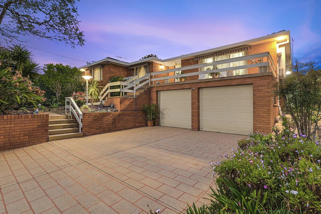Northmead 4房 Northmead 宁静街道上的空间、舒适与便利 Space, Comfort & Convenience in a Quiet Northmead Street