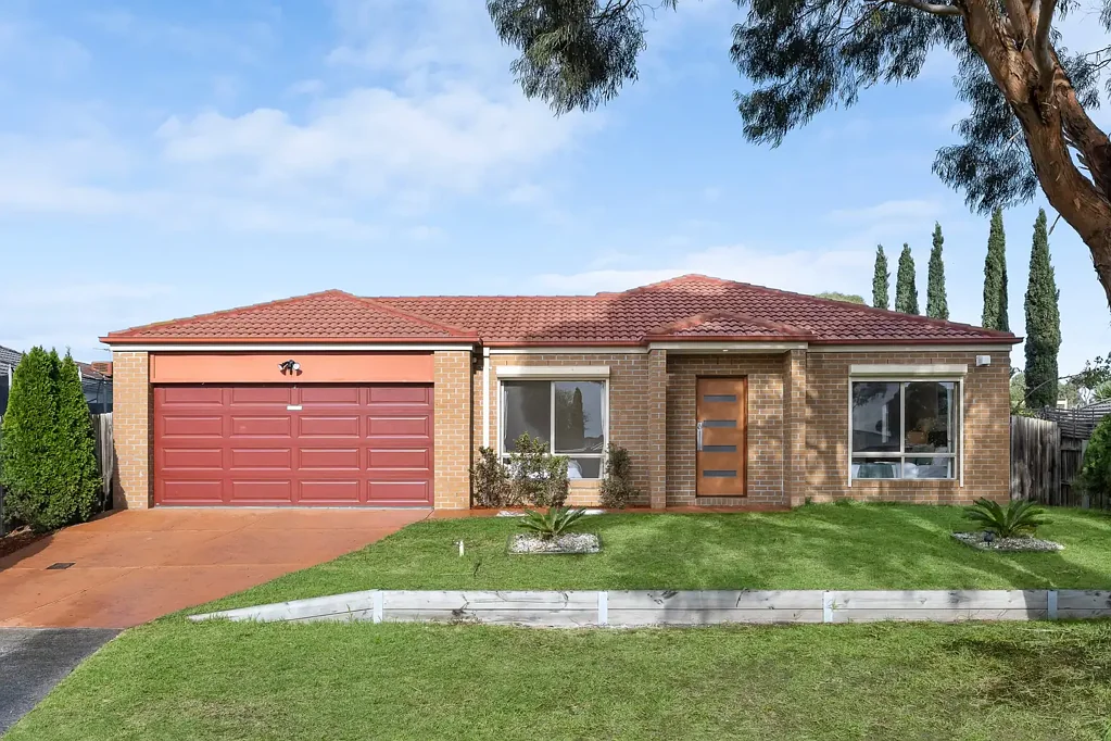 Carrum Downs 4Moenga Tranquil Family Home