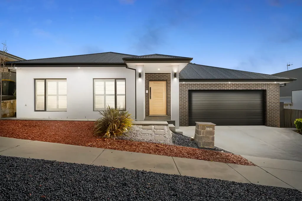 12 Navratil Street, Denman Prospect, ACT 2611