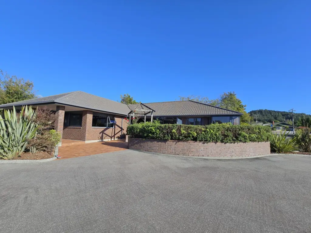 Ross 4房  Spacious family living in the heart of Ross