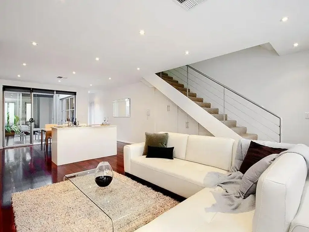 Architecturally Designed Three Bedroom Terrace in an Exclusive Cul-de-Sac