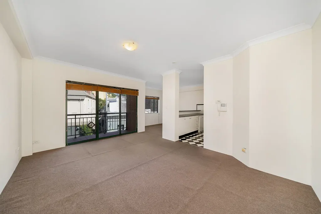 Two Double Bedroom Apartment With Balcony And Lock Up Garage - Surry Hills