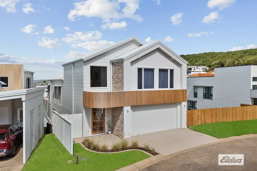 Yeppoon 4房  A Statement Coastal Home in One of Yeppoon's Finest Addresses