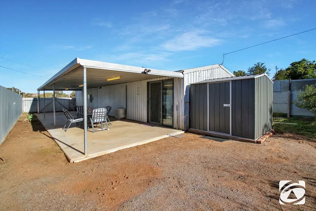 Broken Hill 1chambre SHED WITH ONE BEDROOM UNIT
