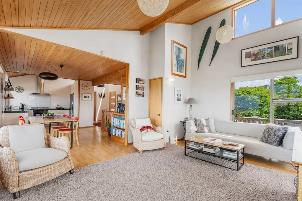 Mangawhai Heads 3 Slaapkamer Serene Coastal Retreat With Sweeping Estuary Views