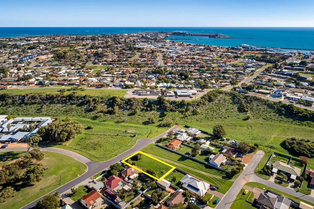 Wonthella Prime location just minutes from Geraldton CBD
