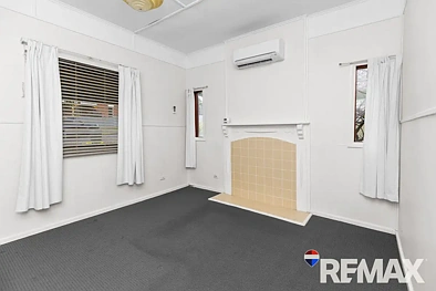 27 Crown Street, Junee, NSW 2663, 2 slaapkamers, 1 badkamers, House