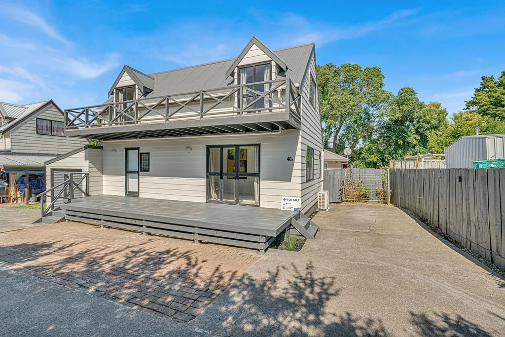 Mangere East 3房  Beautifully Renovated 3-Bedroom Gem