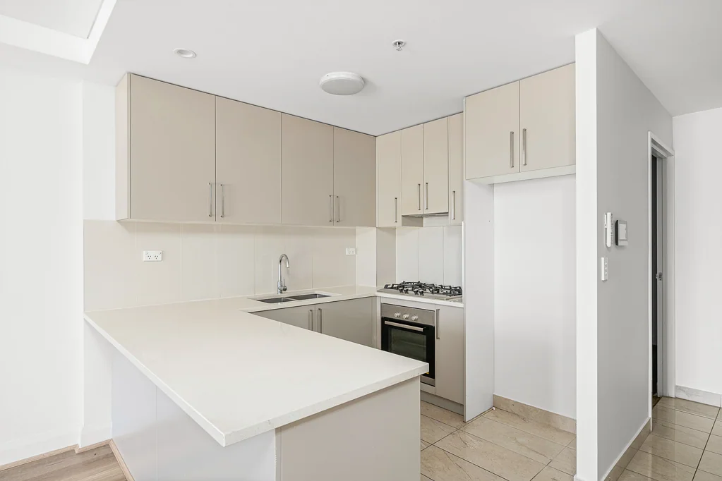 Luxury Apartment, Level 1