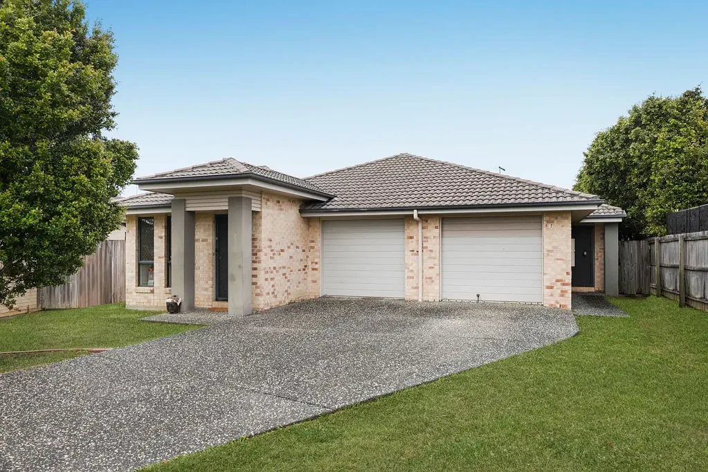 Bellmere 3Zimmer Modern Duplex - Ideal Home or Investment Opportunity