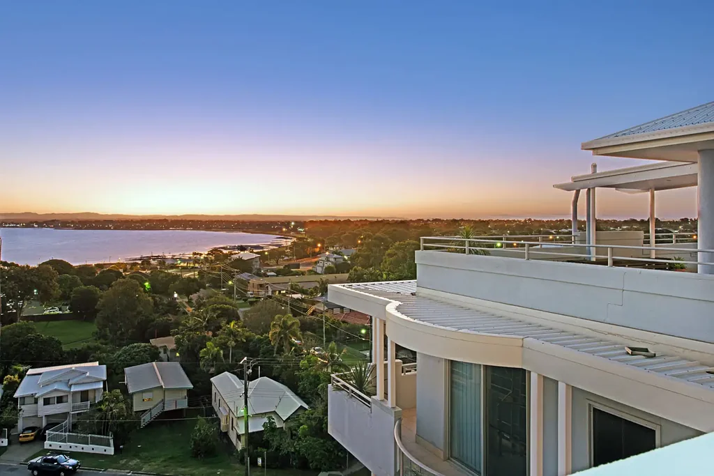 SPECTACULAR 2 LEVEL PENTHOUSE!!
