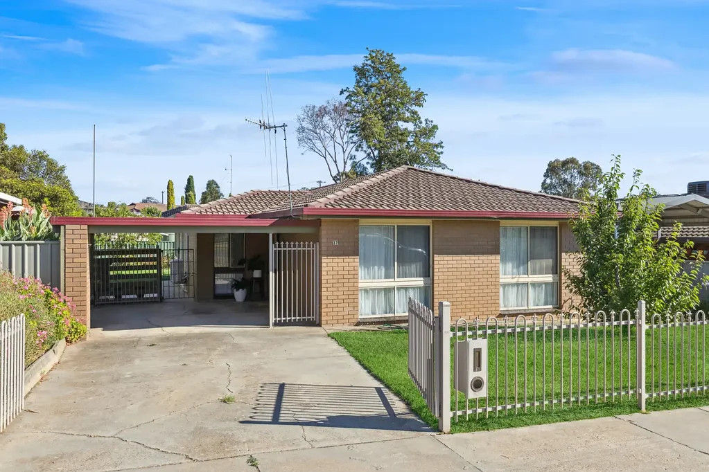 37 Nelson Street, California Gully, VIC 3556