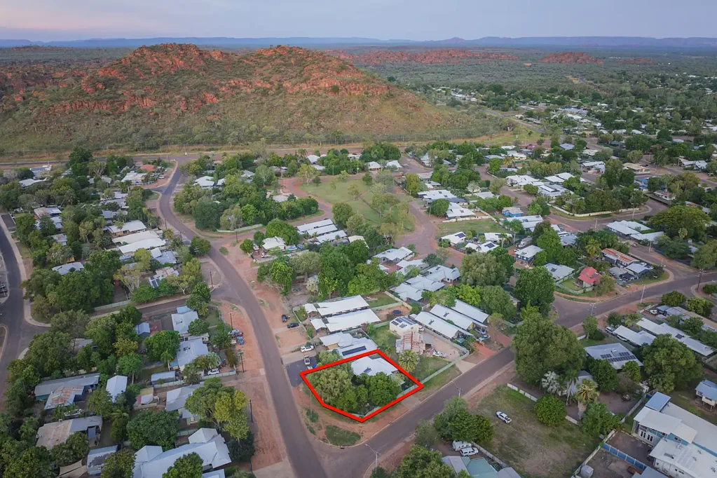 Kununurra 3房  COMING TO THE MARKET, EXPRESSIONS OF INTEREST, AVAILABLE TO VIEW AND OCCUPY FROM MID-JULY 2025.