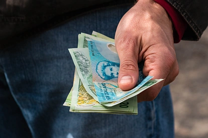 12月4日新西兰房地产与财经新闻汇总-东航开启跨洋新篇章，宜家首秀引爆奥克兰，政府财政面临挑战