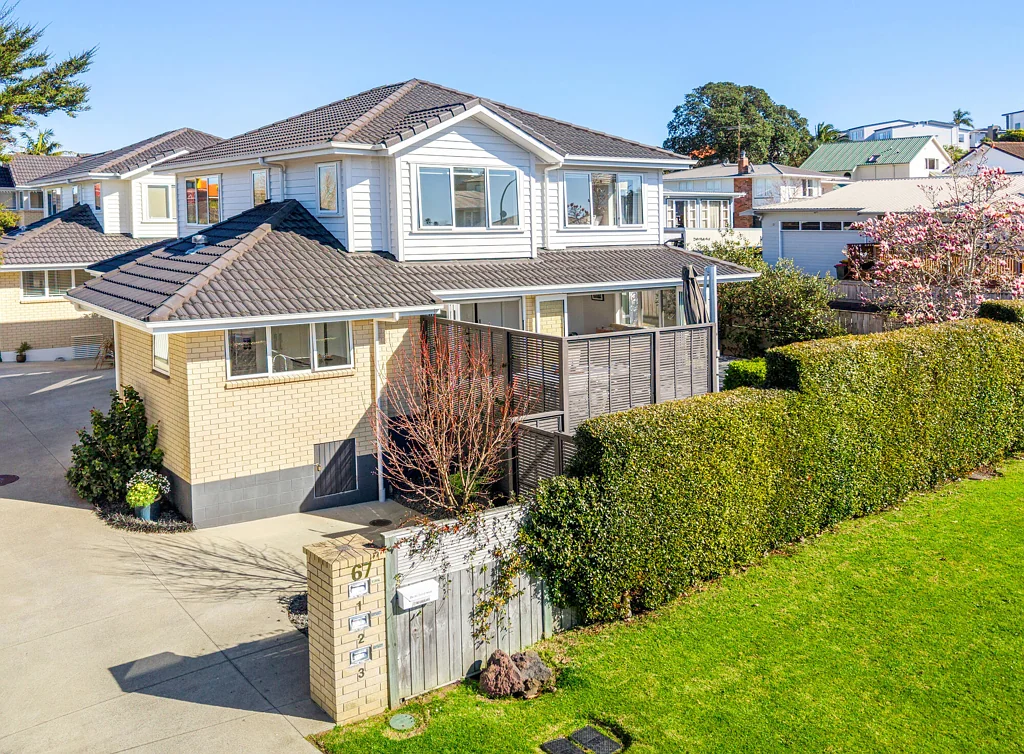 Howick 3 Bedroom Better than new