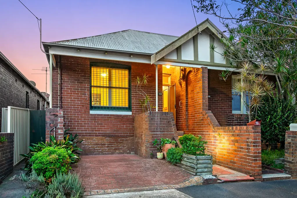 19 Queen Street, Marrickville, NSW 2204