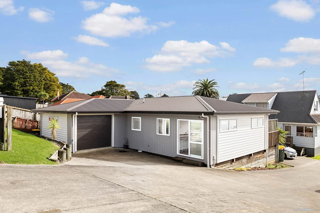 Pukekohe 3Habitaciones Calling all Mid/High $700k buyers!