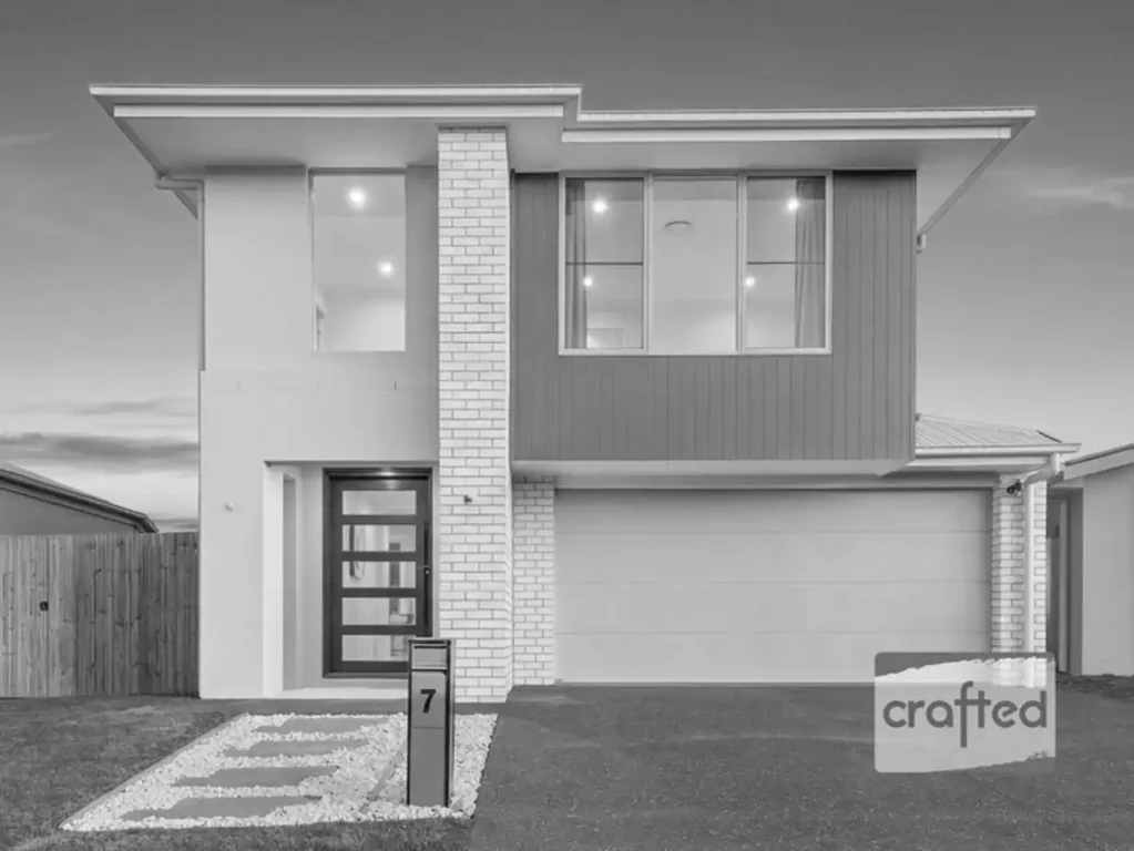 Greenbank 4房 内外多功能起居区的现代住宅！ Modern Home with Multiple Living Areas Inside & Out!
