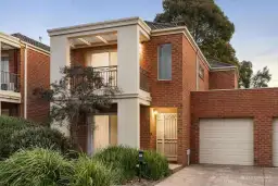 22 Madison Boulevard, Mitcham