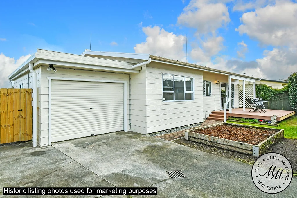Papakura 2 Slaapkamer RENOVATED, SPACIOUS, AND MUST BE SOLD