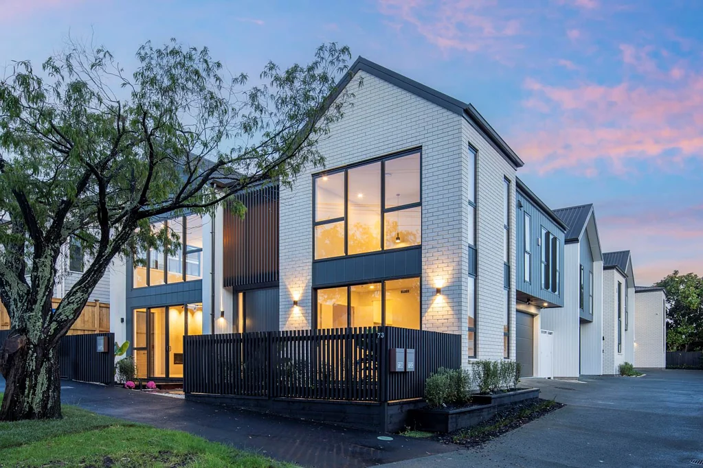 Glendowie 5ਬੈੱਡਰੂਮ Luxury Living, Two Homes Still Available