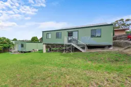 68 Ocean View Parade, Lakes Entrance