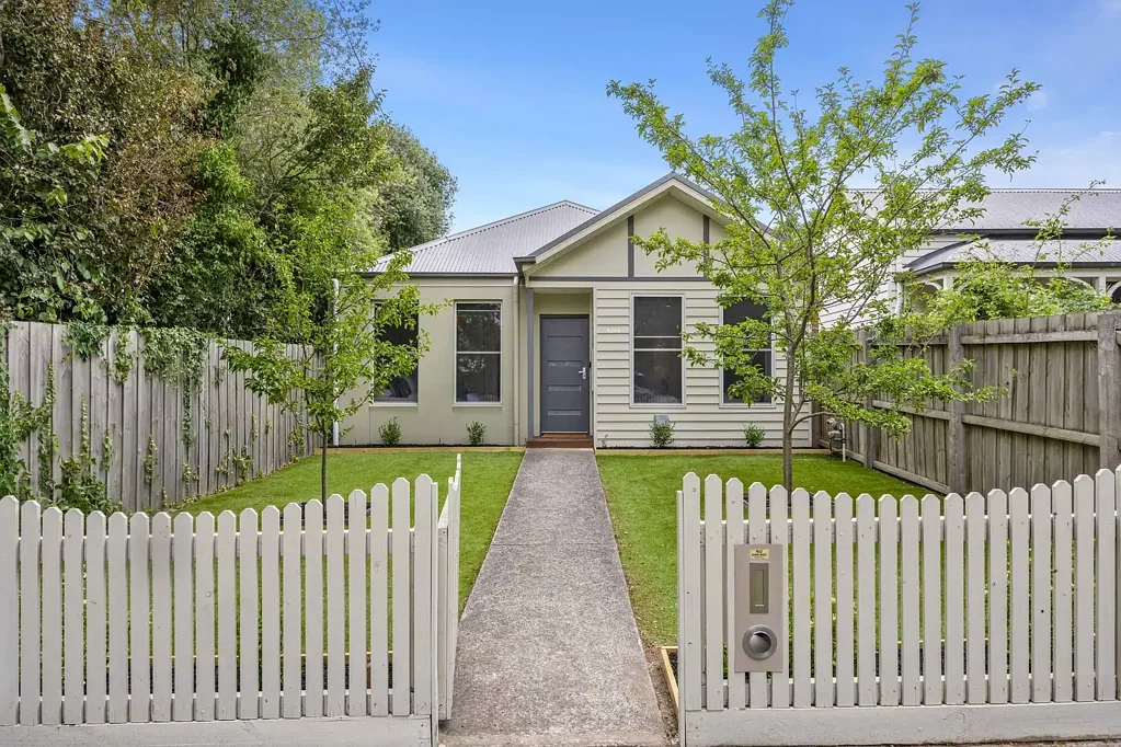 Ballarat Central 3房  Contemporary Low Maintenance Living in the Heart of Ballarat Central