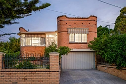 5 Crow Street, Burwood East