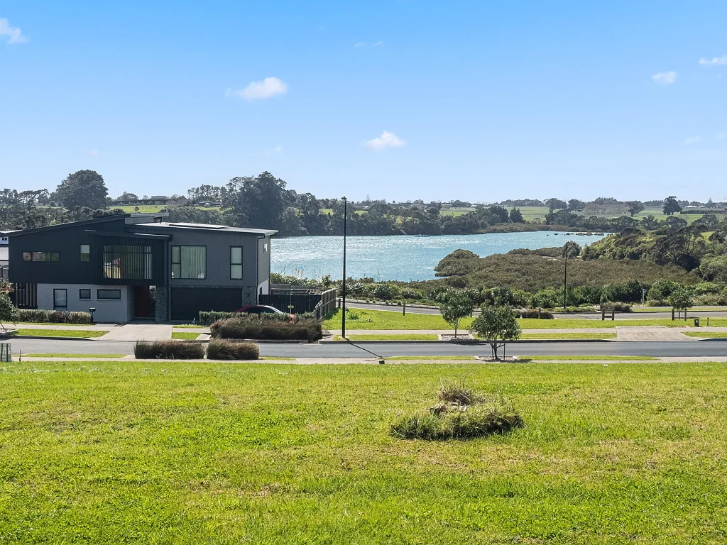 Glenbrook Potential, Opportunity - Statement Ocean Views