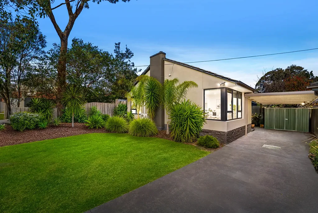 Wantirna South 4Kwarto Spacious Living with a Leafy Outdoor Retreat