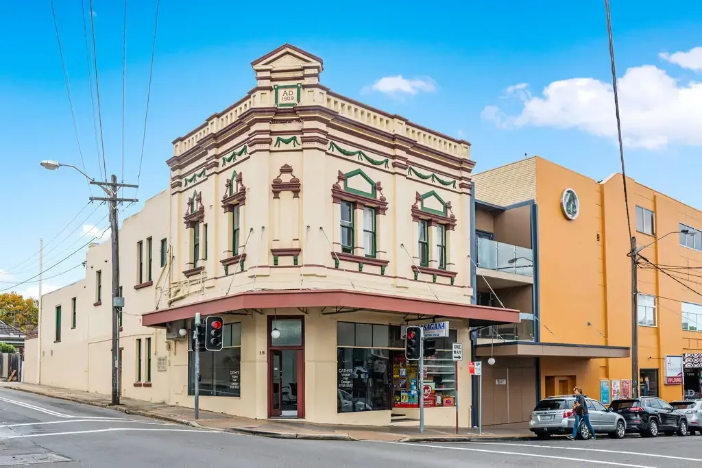 Studio Adjacent to Ashfield Station