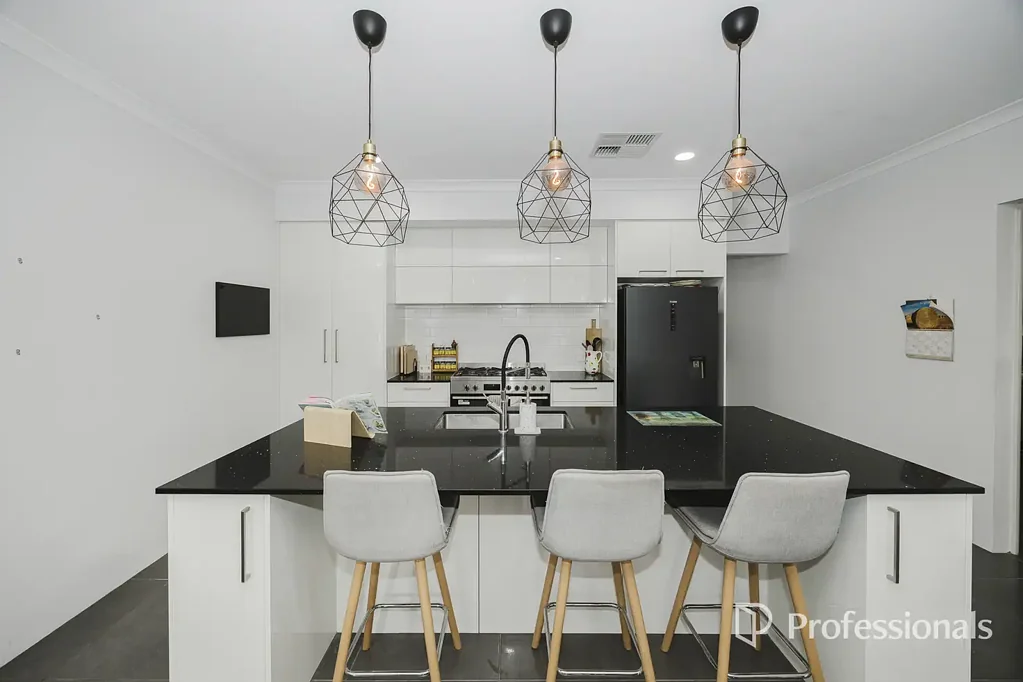 Henley Brook 4房  The Perfect Blend of Family Space & Modern Style