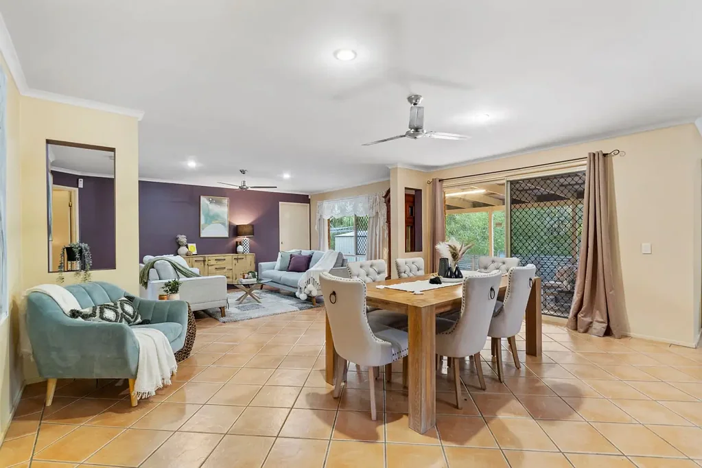 15 Albert Valley Drive, Bahrs Scrub, QLD 4207