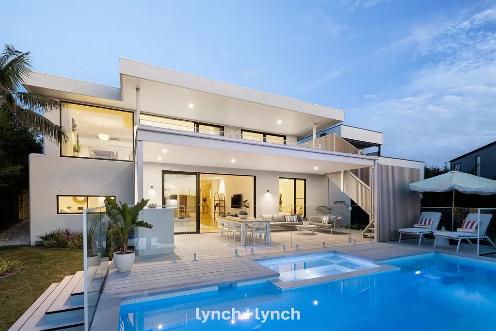 Mount Eliza 5 Bedroom Architectural Excellence With Bayfront Bliss