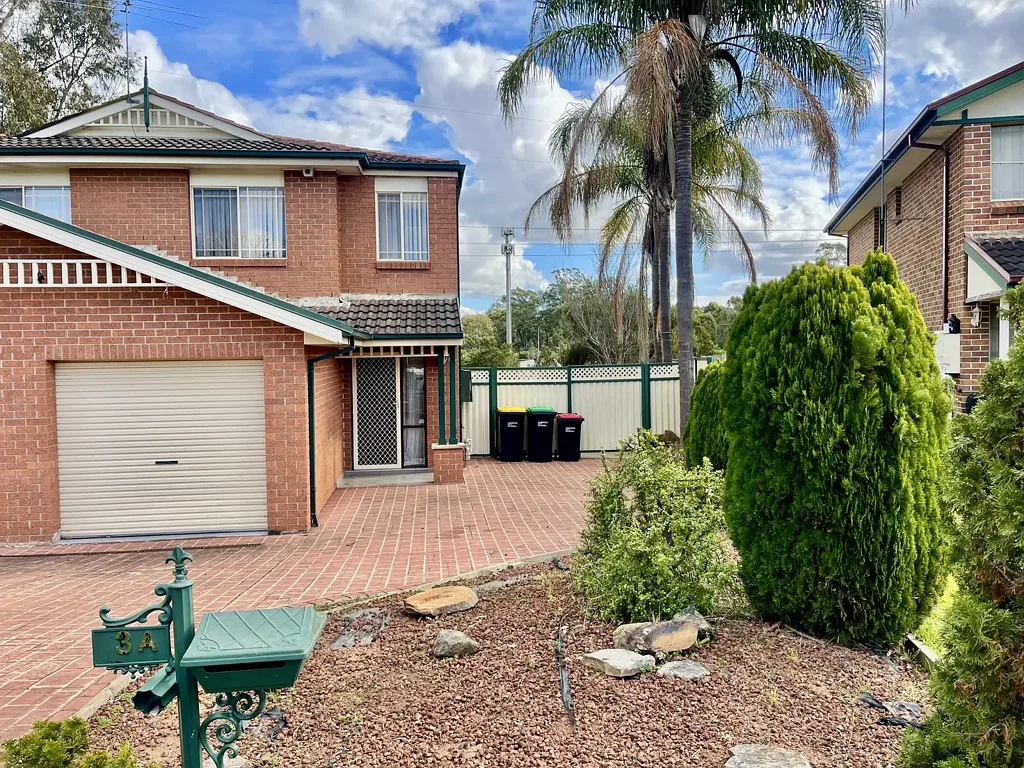 Modern & Spacious Family Home in Convenient Location